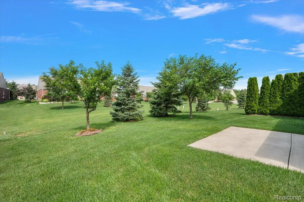 2060 Trimble Street Orion Charter Township MI 48360