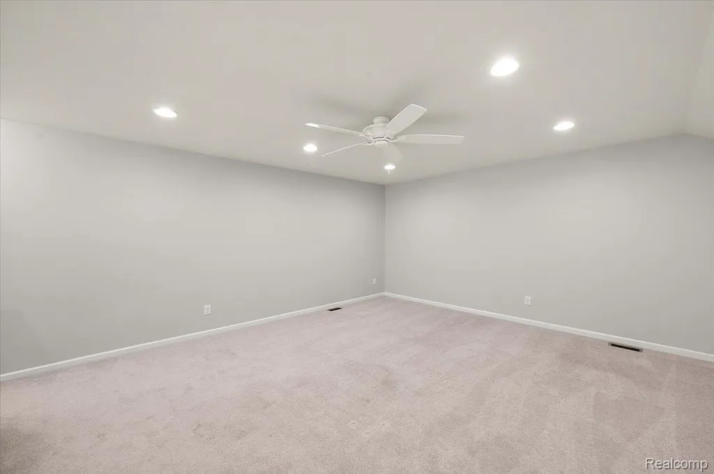 2060 Trimble Street Orion Charter Township MI 48360