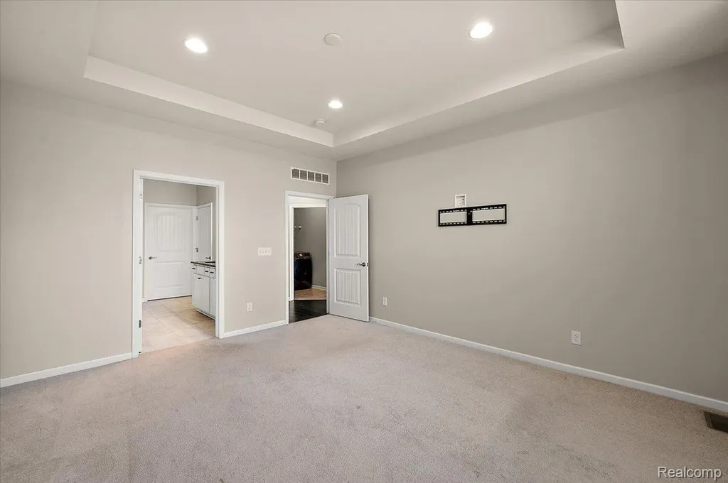 2060 Trimble Street Orion Charter Township MI 48360
