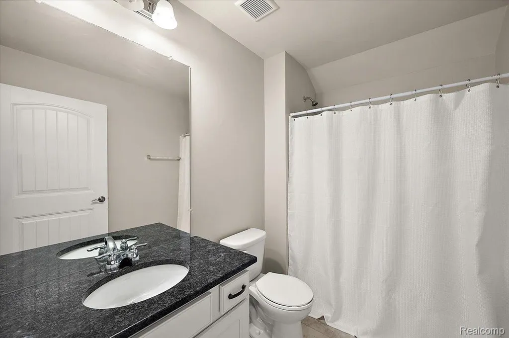 2060 Trimble Street Orion Charter Township MI 48360