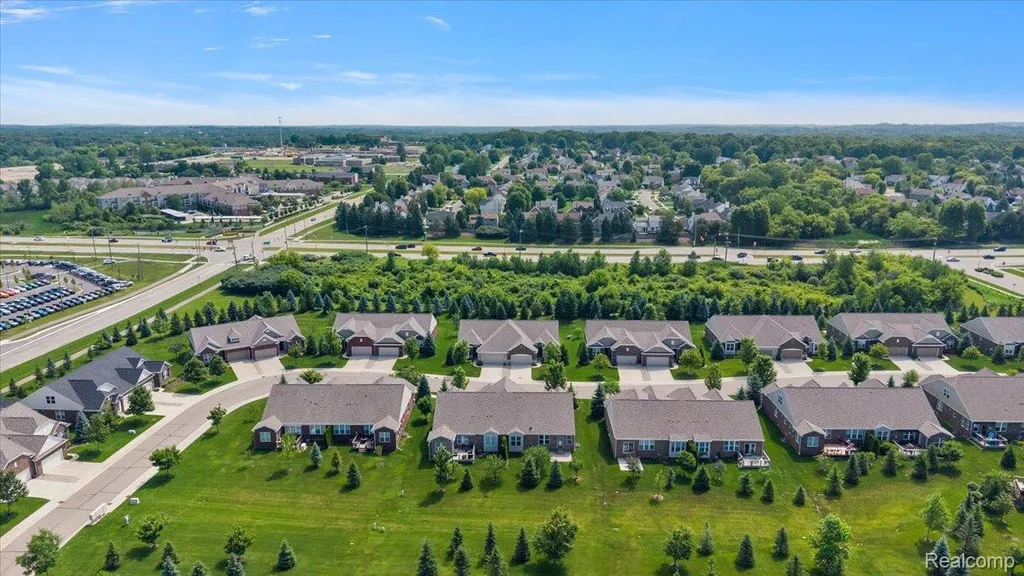 2060 Trimble Street Orion Charter Township MI 48360