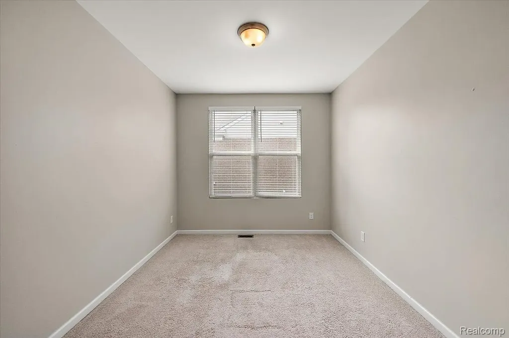 2060 Trimble Street Orion Charter Township MI 48360