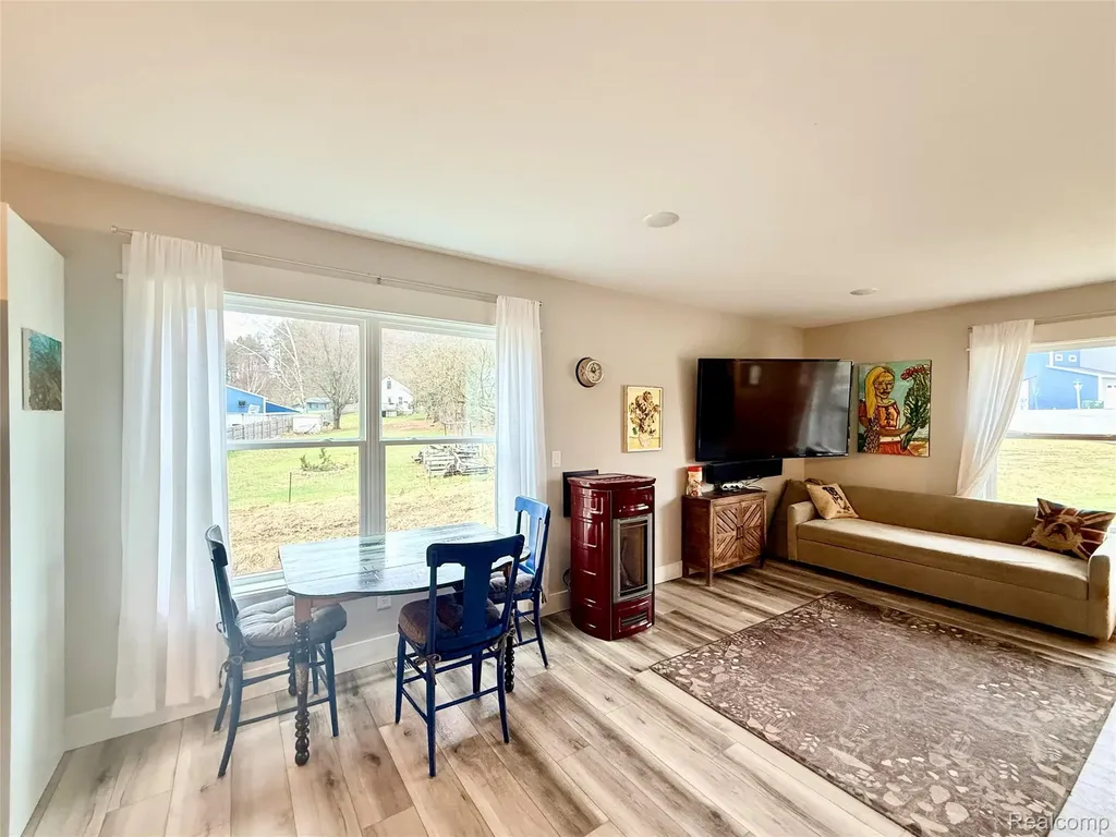 9220 S Flaska Drive Solon Township MI 49621