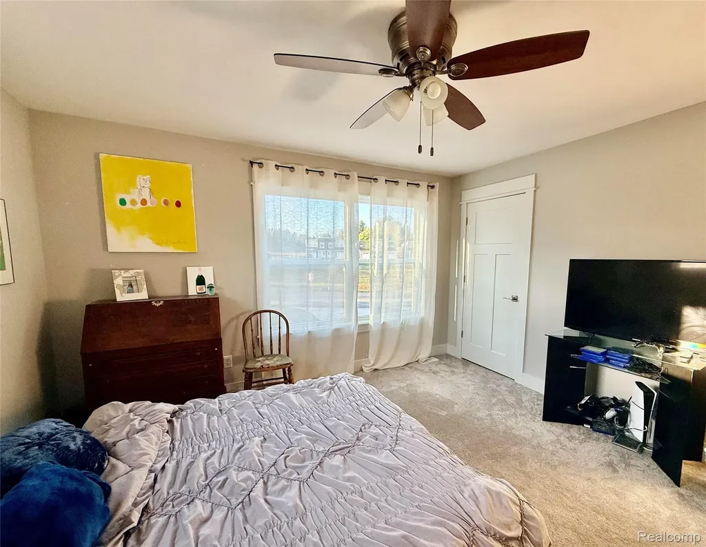 9220 S Flaska Drive Solon Township MI 49621