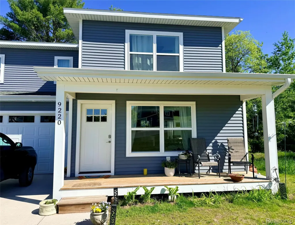 9220 S Flaska Drive Solon Township MI 49621