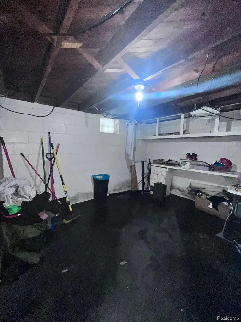 19403 Stahelin Avenue Detroit City MI 48219