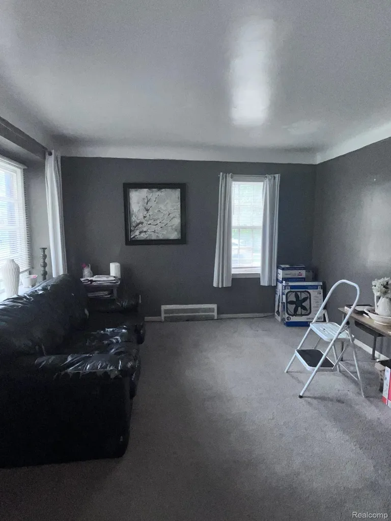 19403 Stahelin Avenue Detroit City MI 48219