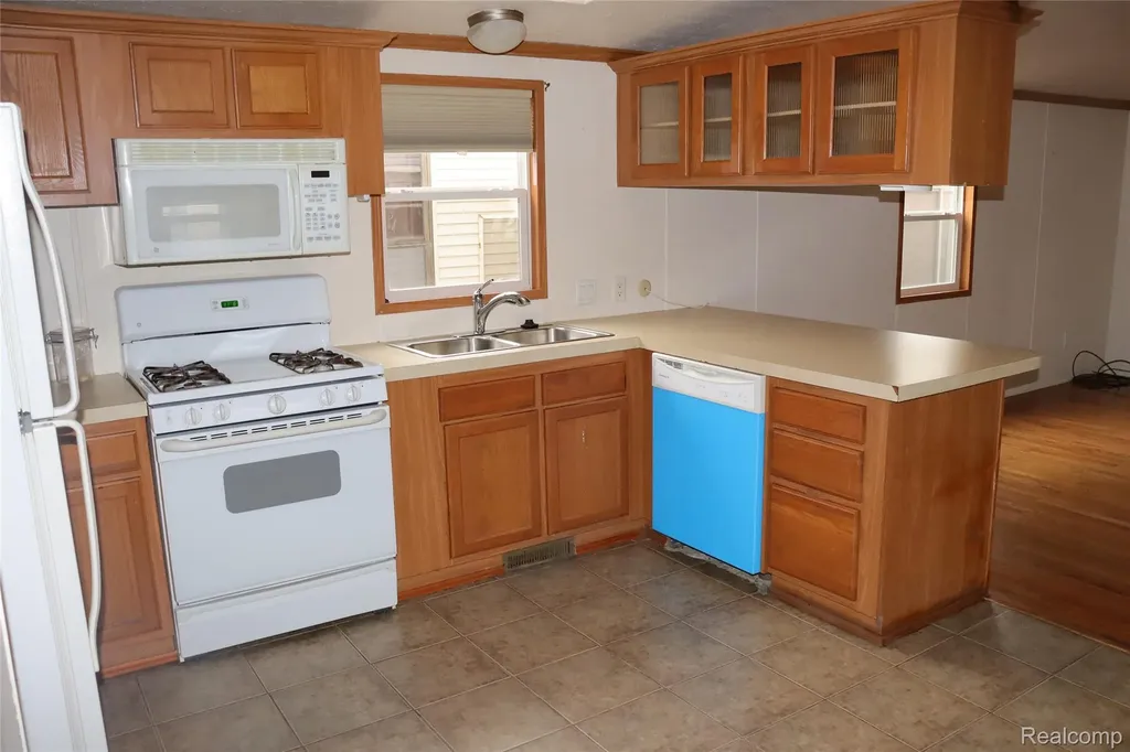 179 Terri Drive Dearborn Heights City MI 48127