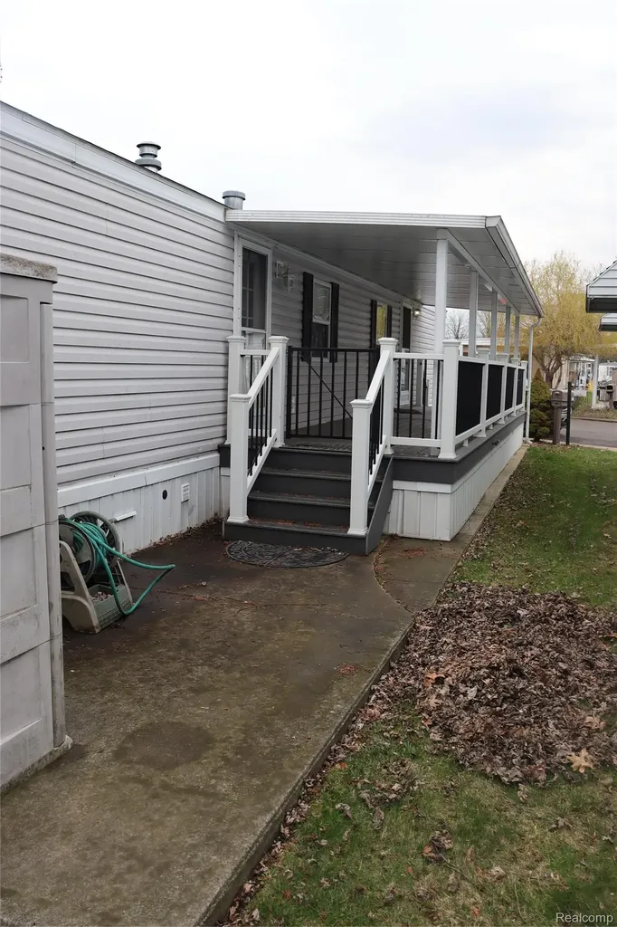 179 Terri Drive Dearborn Heights City MI 48127