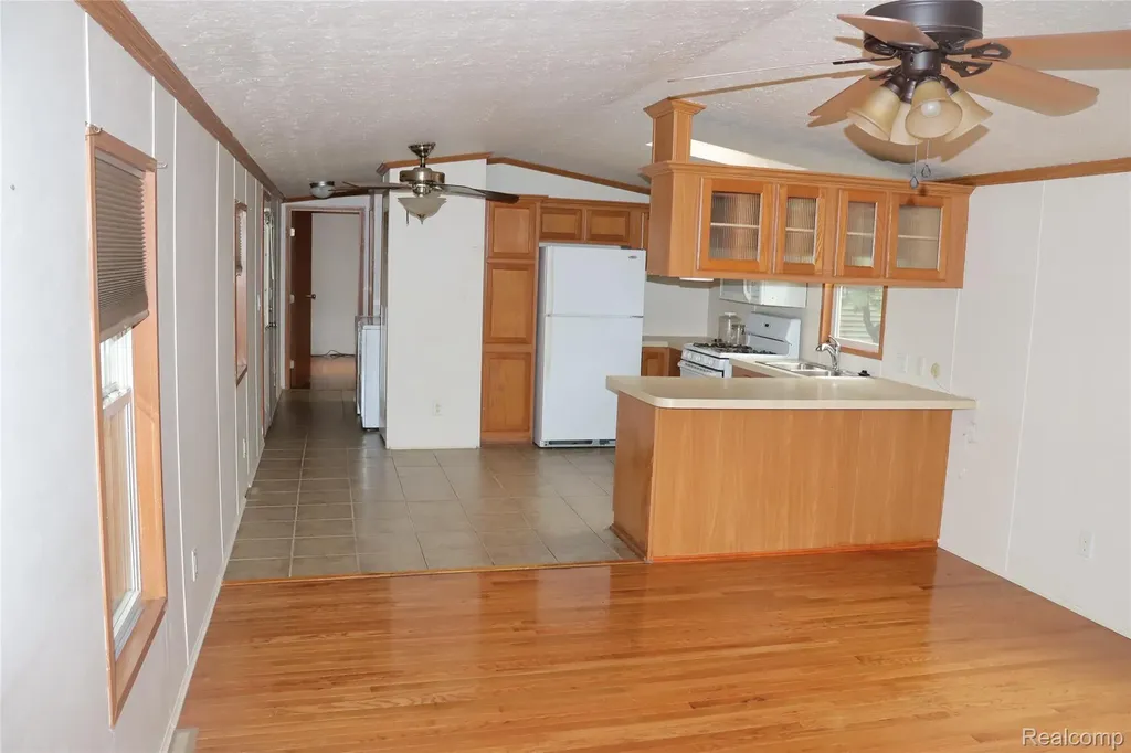 179 Terri Drive Dearborn Heights City MI 48127