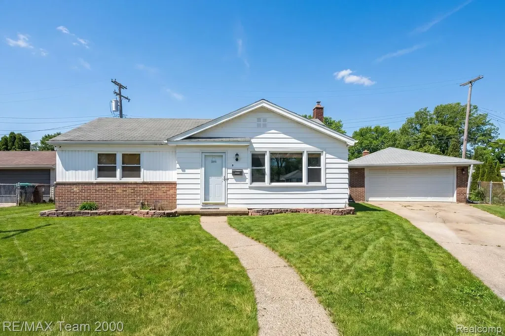 9 Christine Court Dearborn City MI 48124