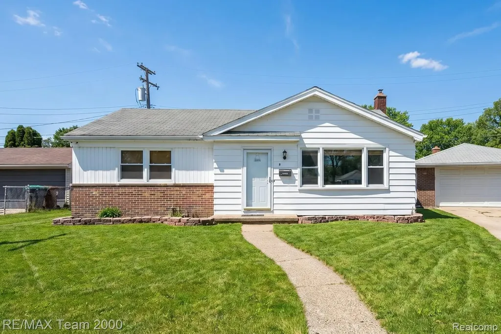 9 Christine Court Dearborn City MI 48124