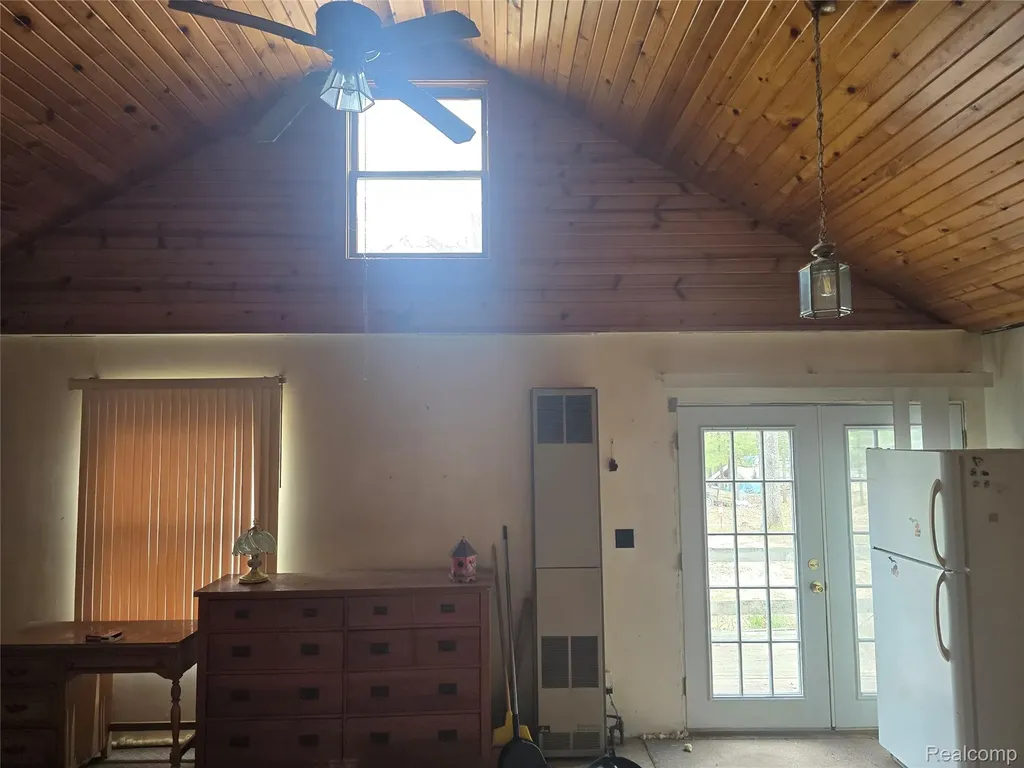 9027 S Lost Pine Avenue Lake Township MI 49304