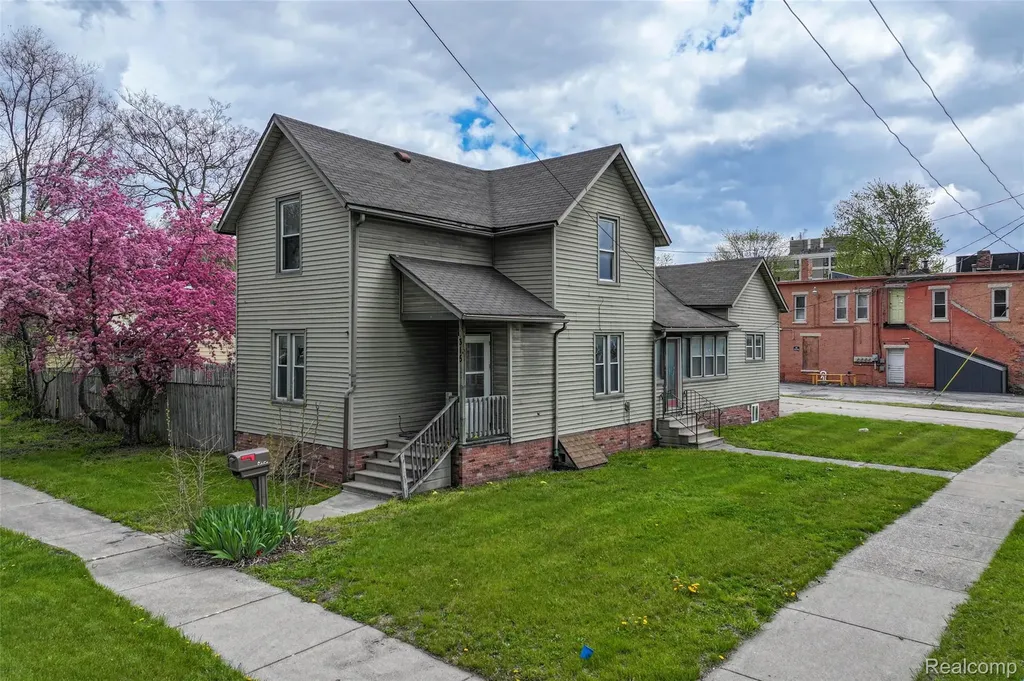 315 S Catherine Street Bay City City MI 48706