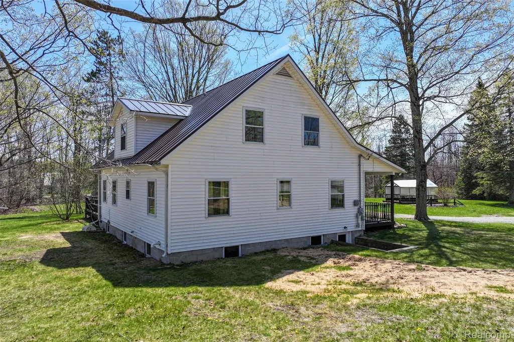 1064 W Helmer Lake Road Elmer Township MI 48647