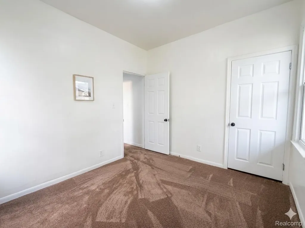 8153 Bliss Street Detroit City MI 48234