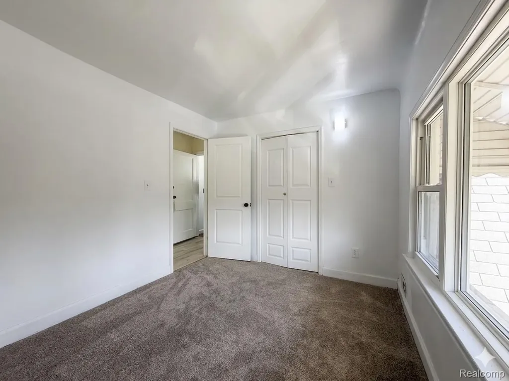 8153 Bliss Street Detroit City MI 48234