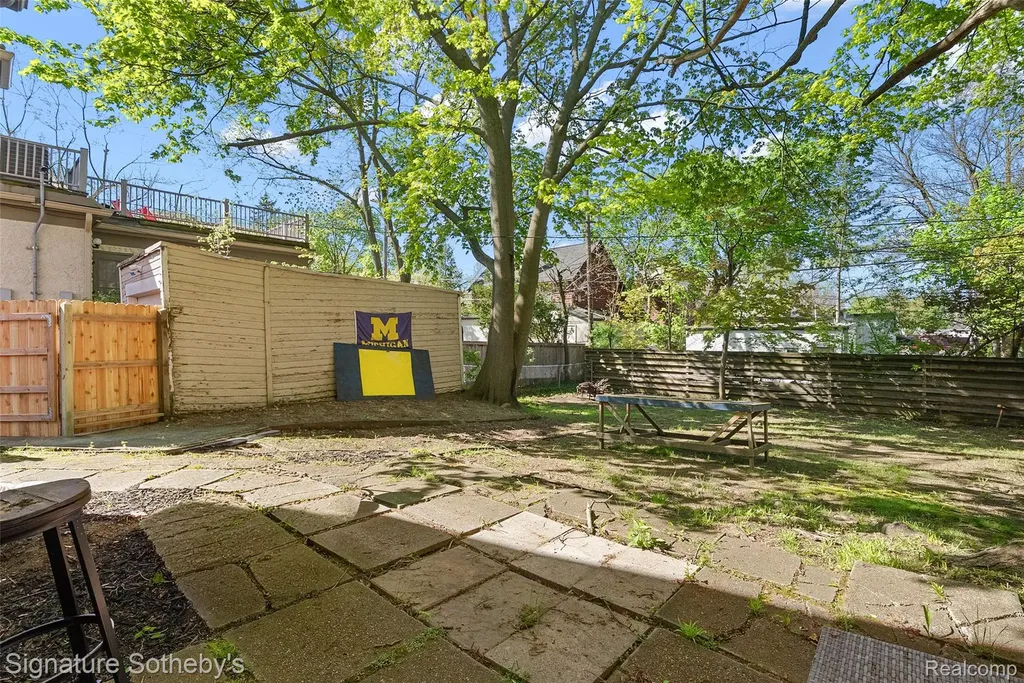1136 Michigan Avenue Ann Arbor City MI 48104