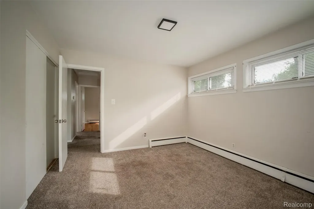 2423 Crooks Road Royal Oak City MI 48073