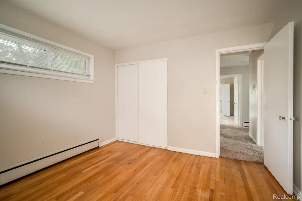 2423 Crooks Road Royal Oak City MI 48073