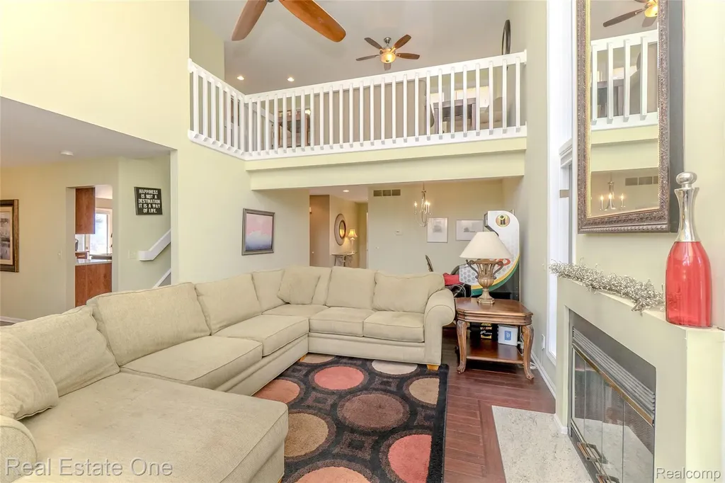 4575 Fairway Court Waterford Charter Township MI 48328