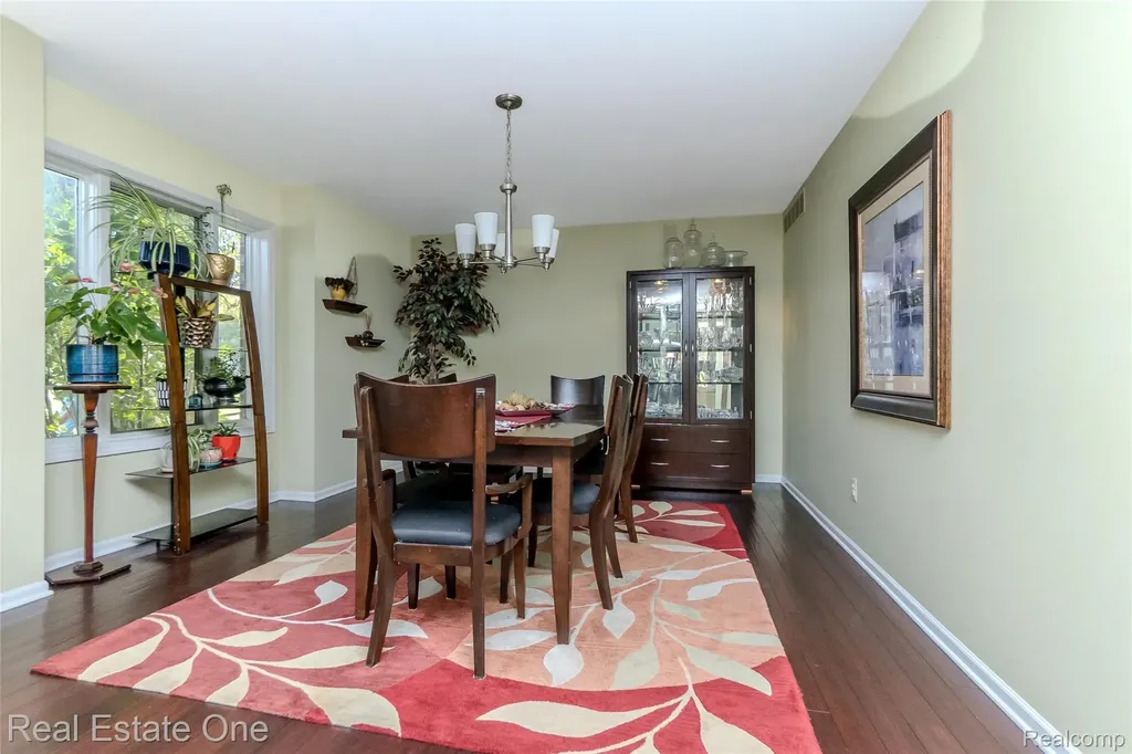 4575 Fairway Court Waterford Charter Township MI 48328