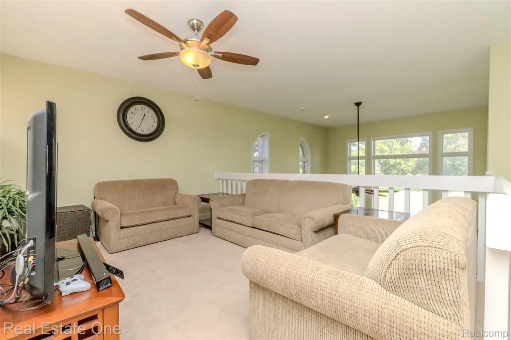 4575 Fairway Court Waterford Charter Township MI 48328