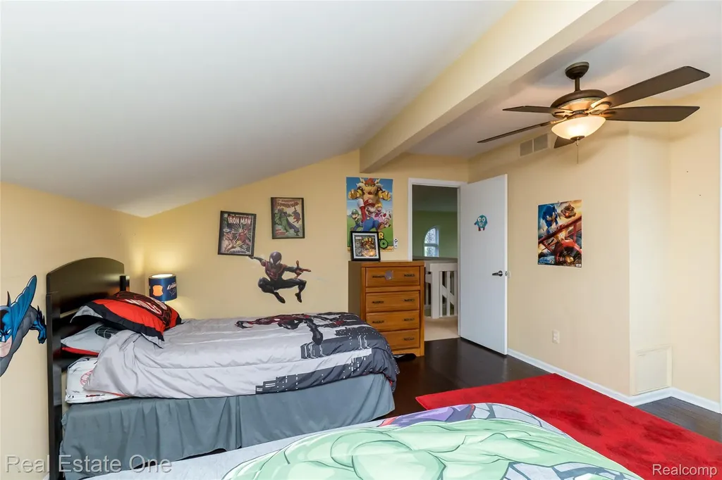 4575 Fairway Court Waterford Charter Township MI 48328