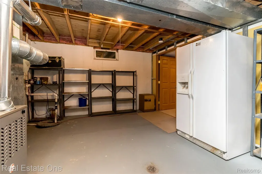 4575 Fairway Court Waterford Charter Township MI 48328