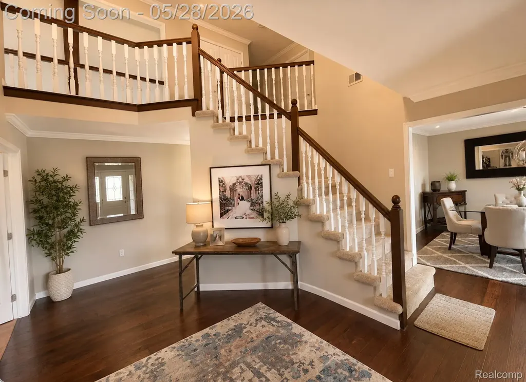 38005 River Bend Farmington Hills City MI 48335