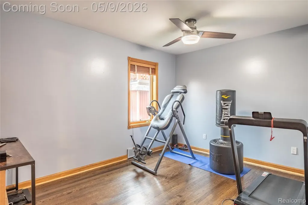 22501 Maple Street St. Clair Shores City MI 48081