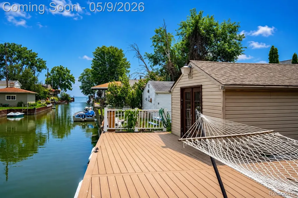 22501 Maple Street St. Clair Shores City MI 48081