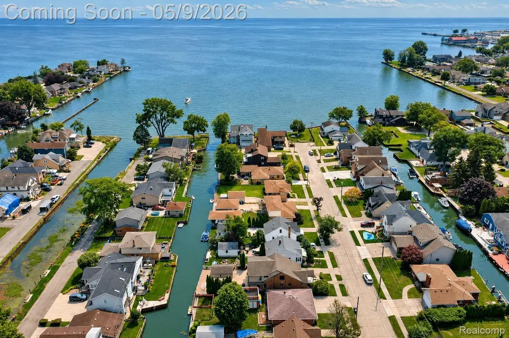 22501 Maple Street St. Clair Shores City MI 48081