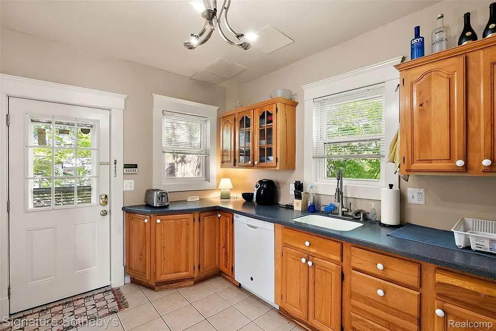 1136 Michigan Avenue Ann Arbor City MI 48104