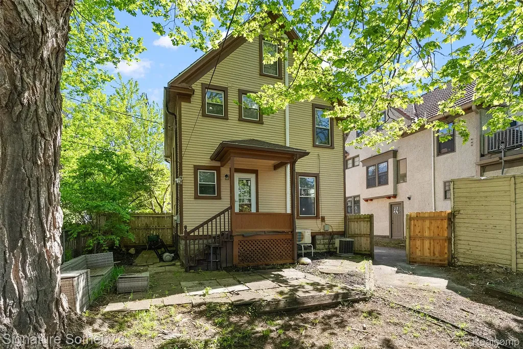 1136 Michigan Avenue Ann Arbor City MI 48104