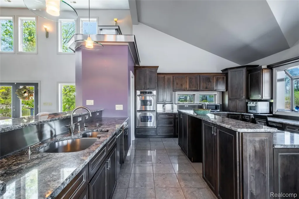 2350 Crane Road Fenton Charter Township MI 48430