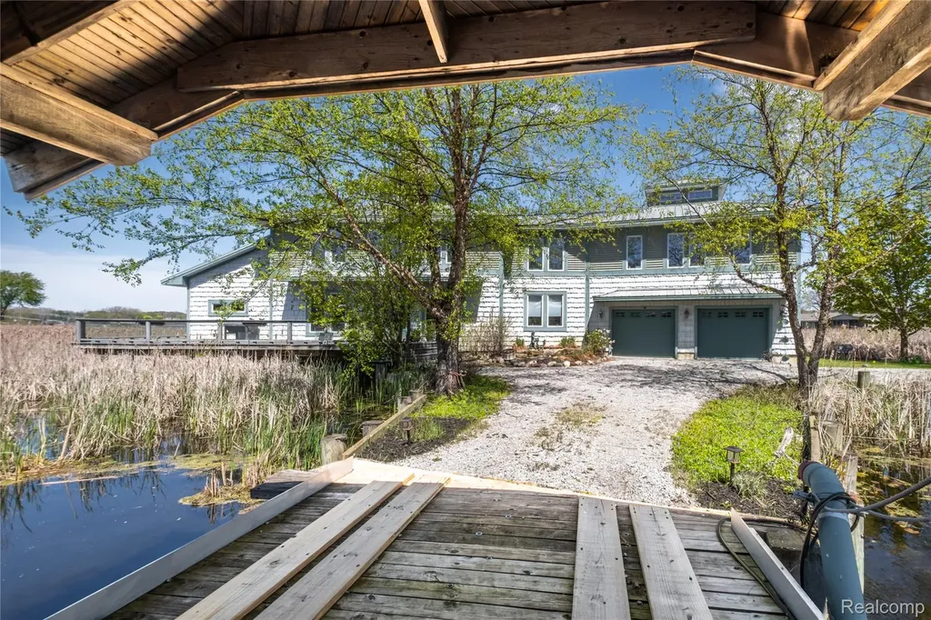 2350 Crane Road Fenton Charter Township MI 48430