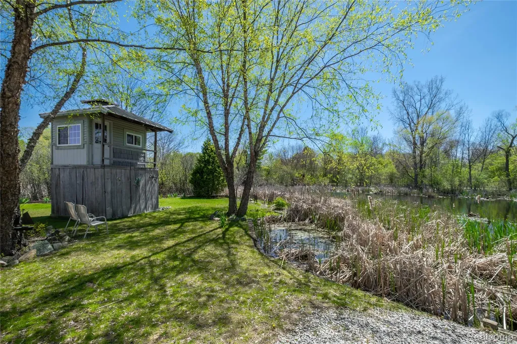 2350 Crane Road Fenton Charter Township MI 48430