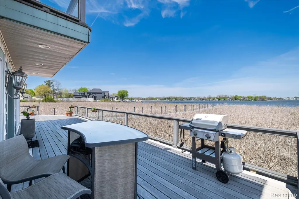 2350 Crane Road Fenton Charter Township MI 48430