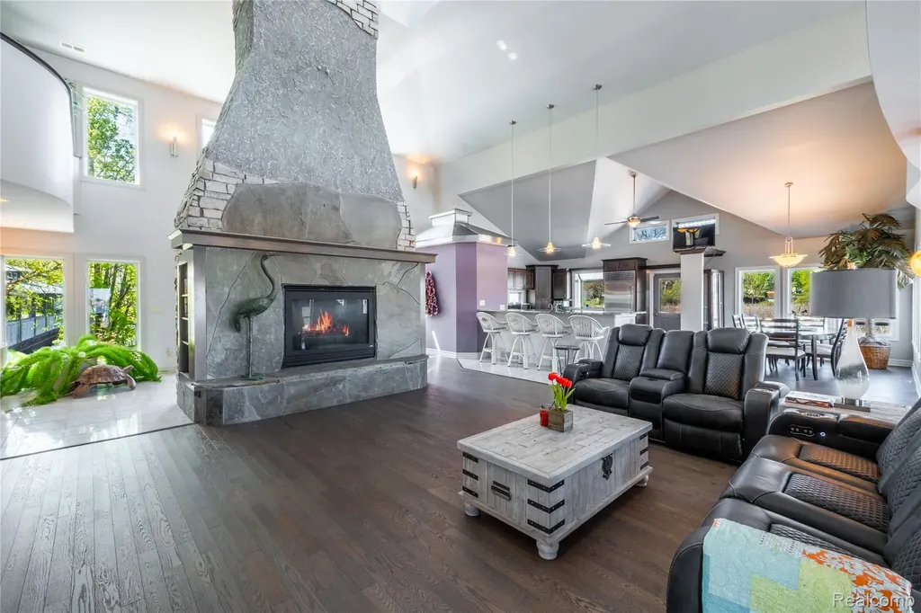 2350 Crane Road Fenton Charter Township MI 48430