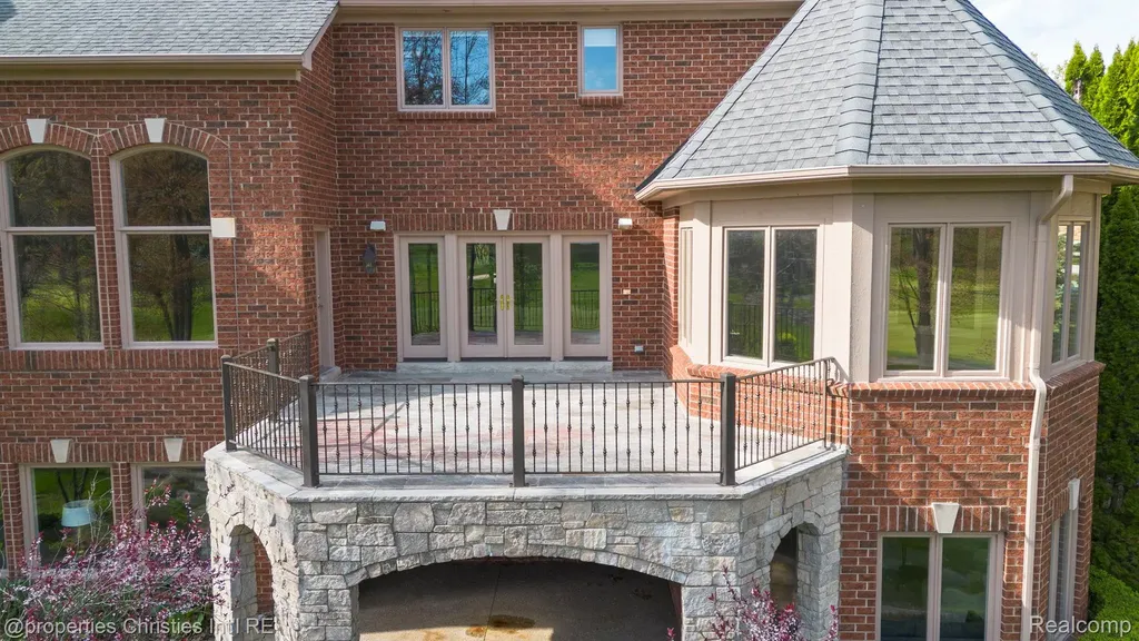 5023 Rockaway Lane Independence Charter Township MI 48348