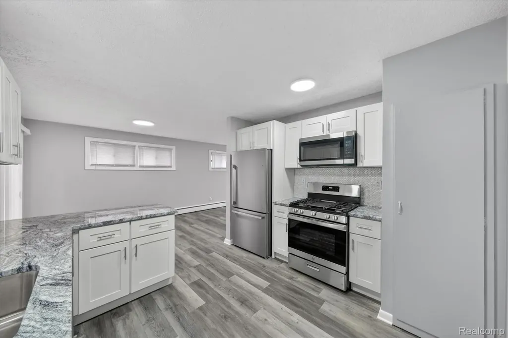 35808 Schley Avenue Westland City MI 48186