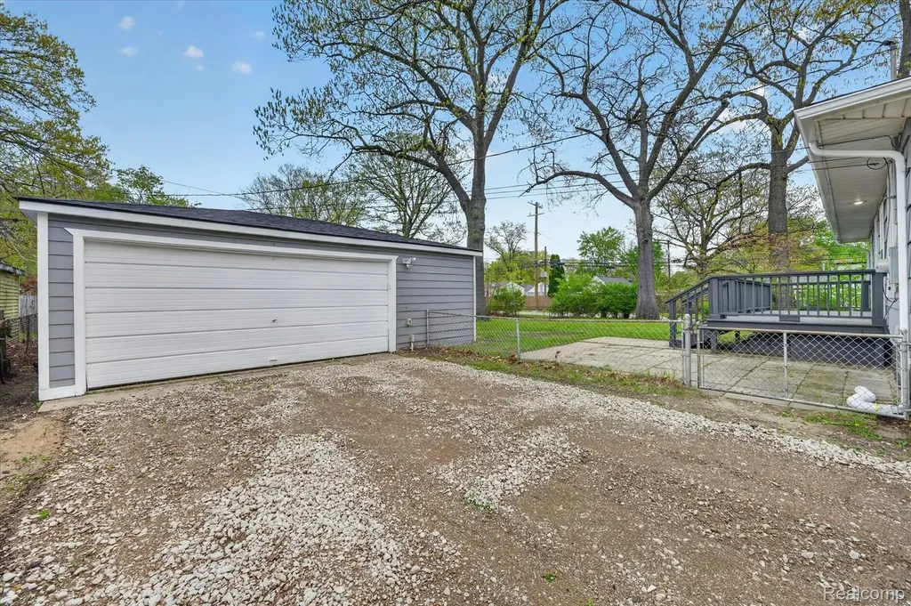 35808 Schley Avenue Westland City MI 48186