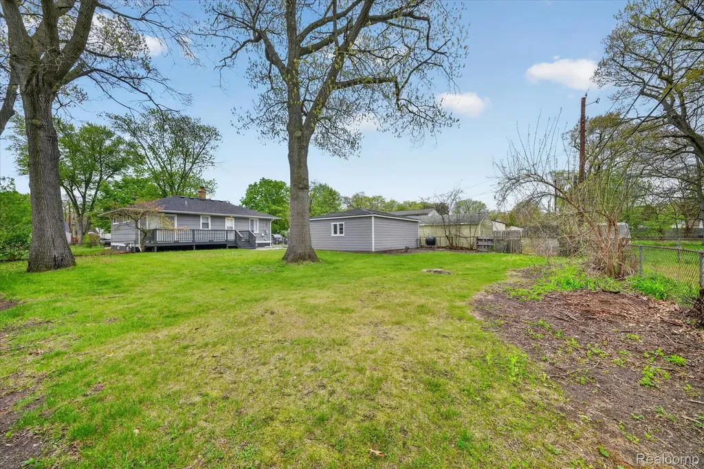 35808 Schley Avenue Westland City MI 48186