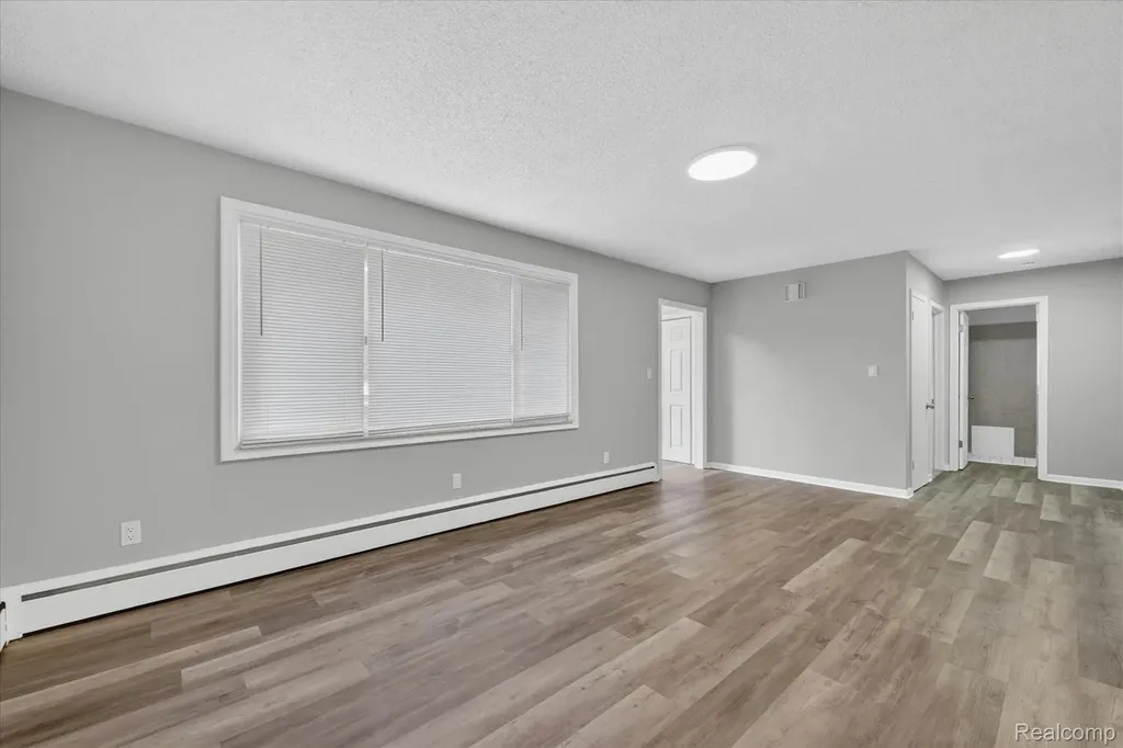 35808 Schley Avenue Westland City MI 48186