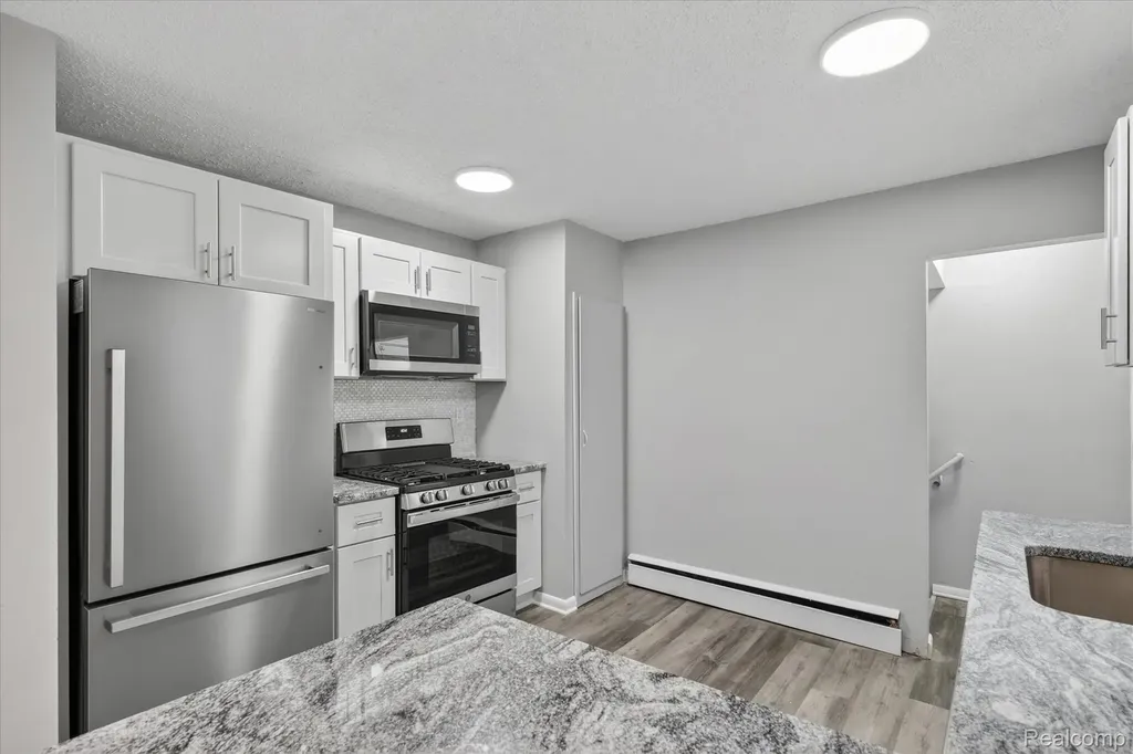 35808 Schley Avenue Westland City MI 48186