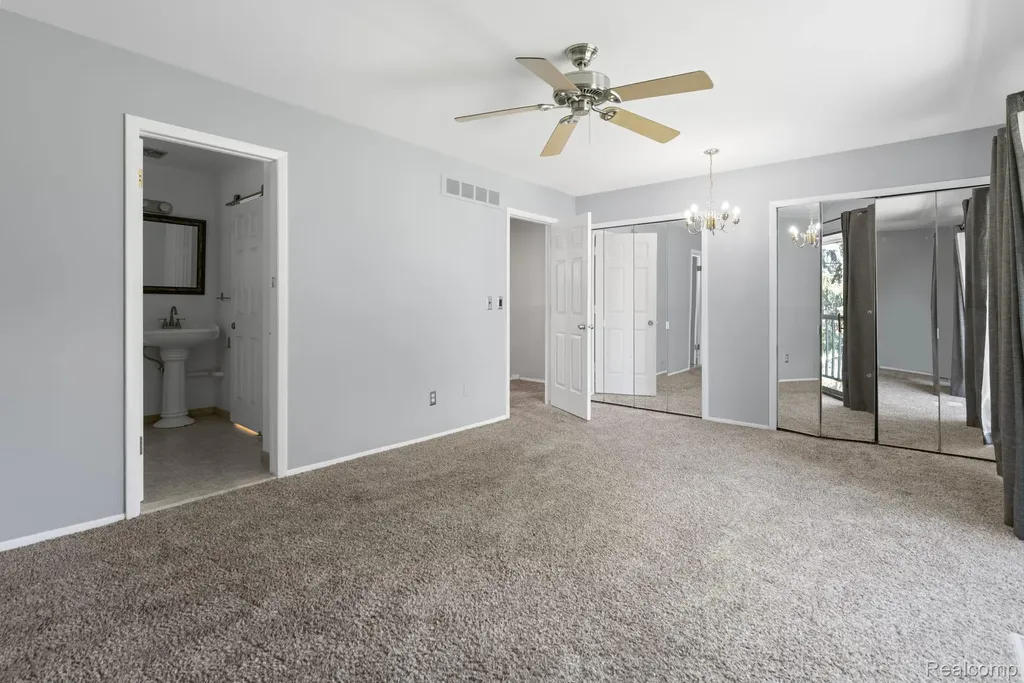 794 Oak Brook Ridge Drive Rochester Hills City MI 48307
