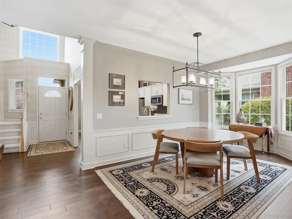 5211 Belmonte Drive Oakland Charter Township MI 48306