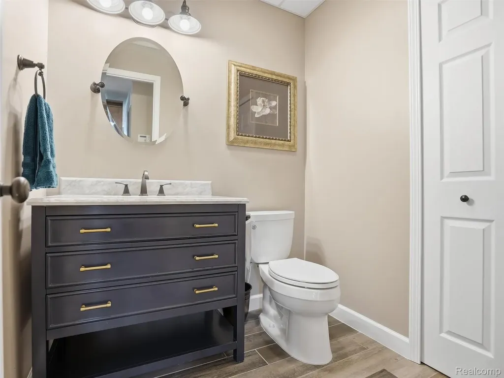 5211 Belmonte Drive Oakland Charter Township MI 48306