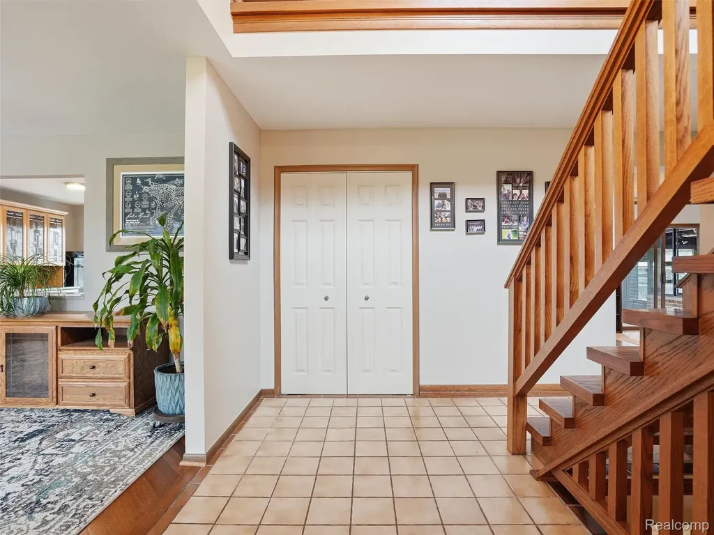 20145 Scarlet Court Clinton Charter Township MI 48036